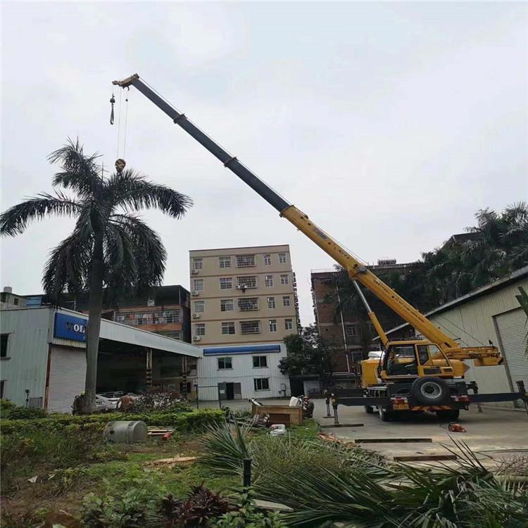 黄竹镇12吨吊车出租一天的收费标准是什么